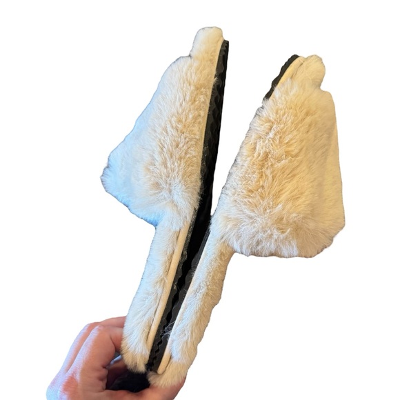 APPARIS Diana Slippers Shoes in Latte Fuzzy Cream Ivory Tan Slip On Sleep Cozy 9 - Picture 9 of 9